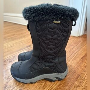 Keen Women’s Betty II Snow Boots - Size 7 (US)